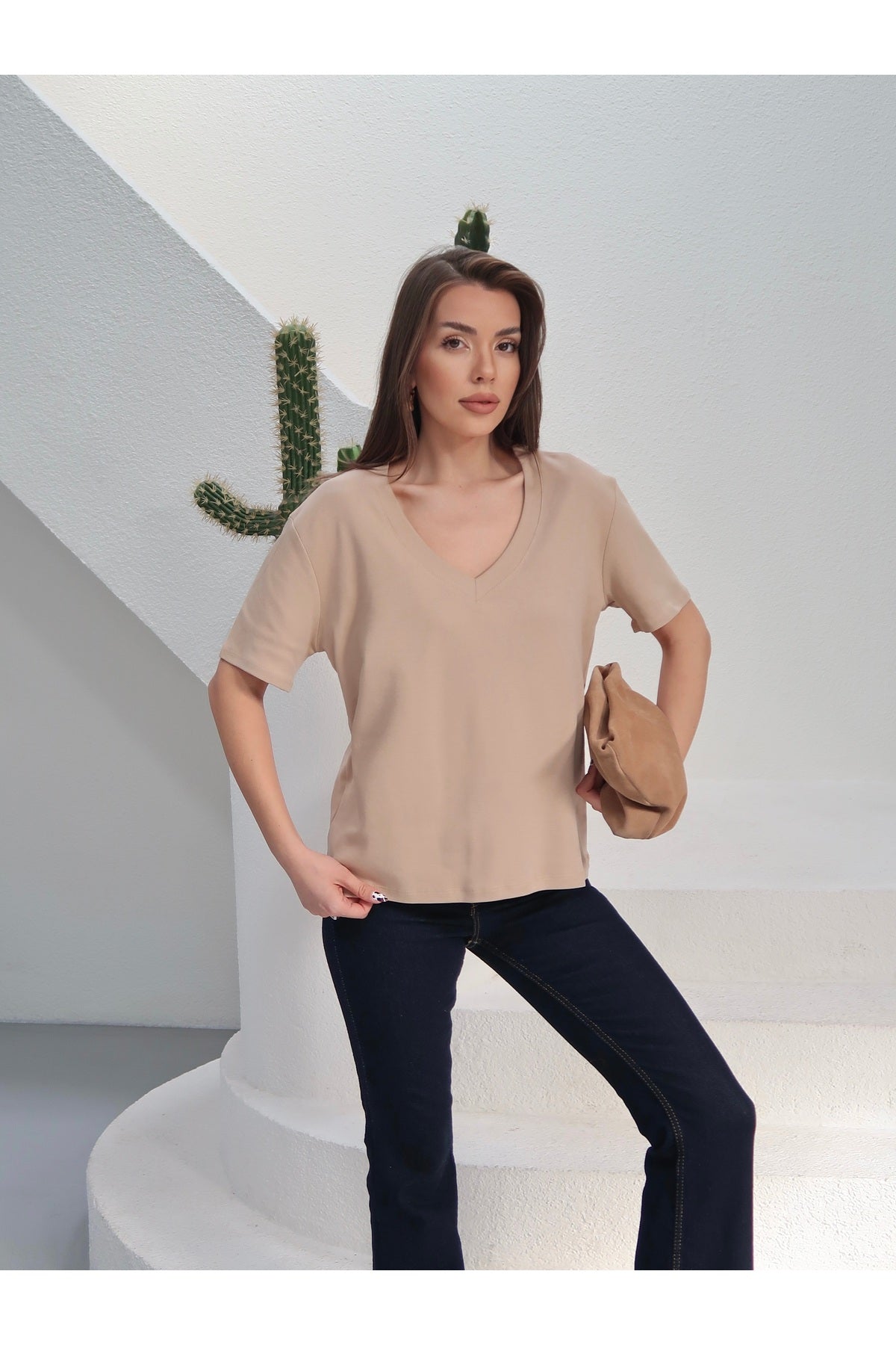 PWGY285 - Kadın Massi İnterlok Kumaş V Yaka Oversize T-Shirt - Bej