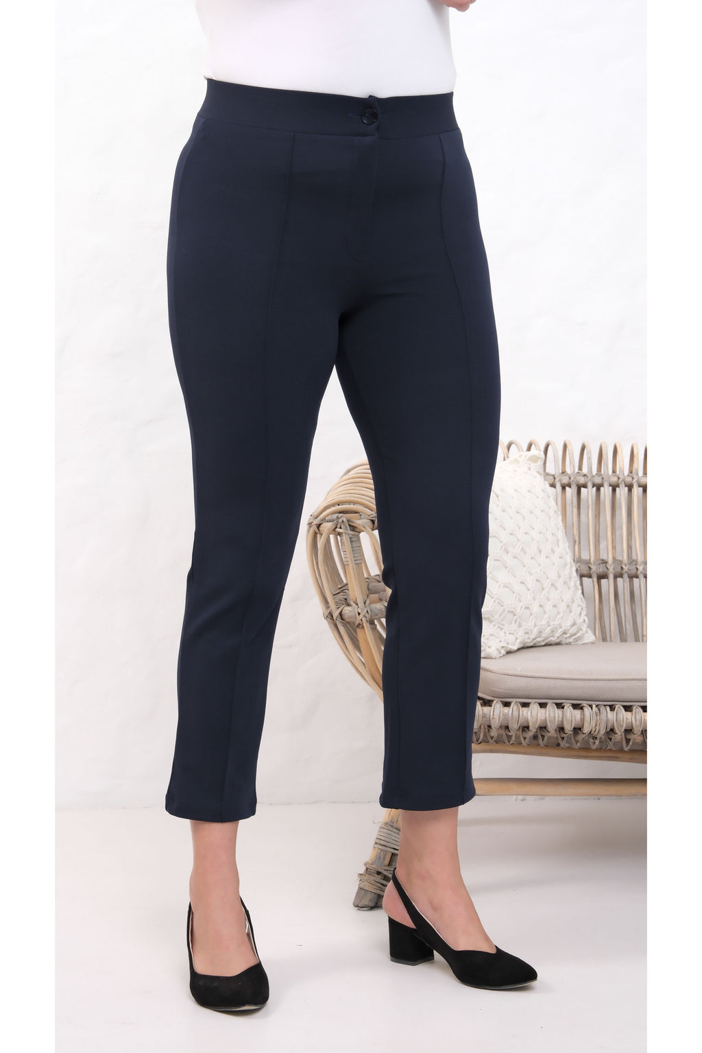 PWG909241317 - Likralı Lacivert Büyük Beden Dar Paça Pantolon, 4 Mevsim, Vücudu Toplayan Pantolon