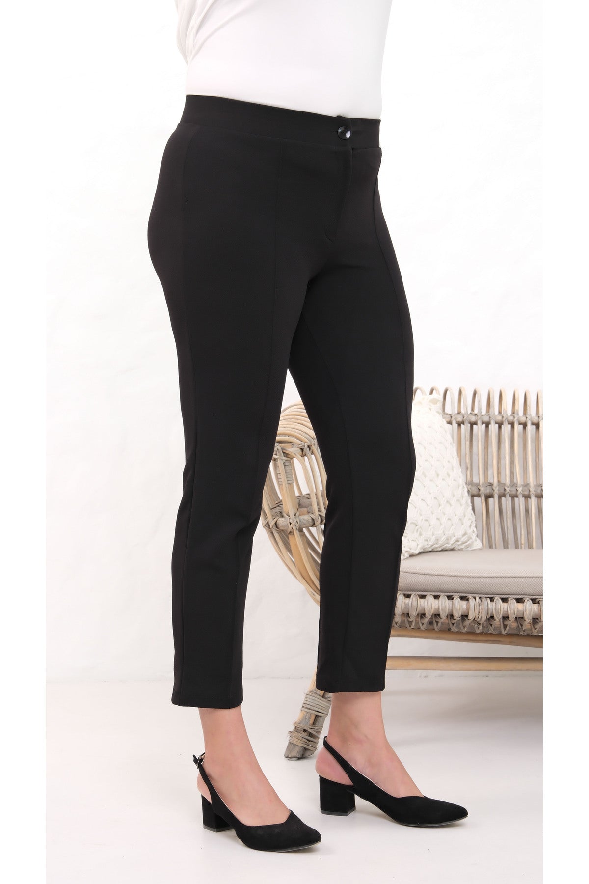 PWG909241317 - Likralı Büyük Beden Dar Paça Pantolon, 4 Mevsim, Vücudu Toplayan Pantolon - SİYAH