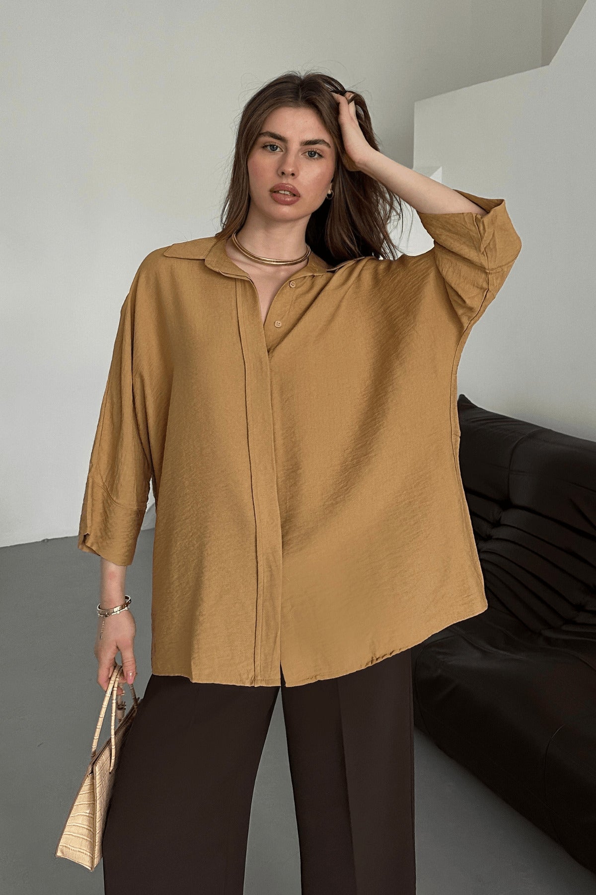 PWG0104251439 - Kadın Evelyn Vizon Oversize Gömlek, Keten Ayrobin Ön Patlı Gömlek