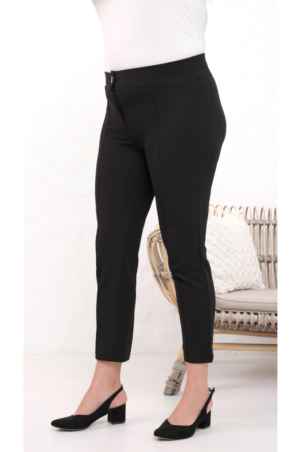 PWG909241317 - Likralı Büyük Beden Dar Paça Pantolon, 4 Mevsim, Vücudu Toplayan Pantolon - SİYAH