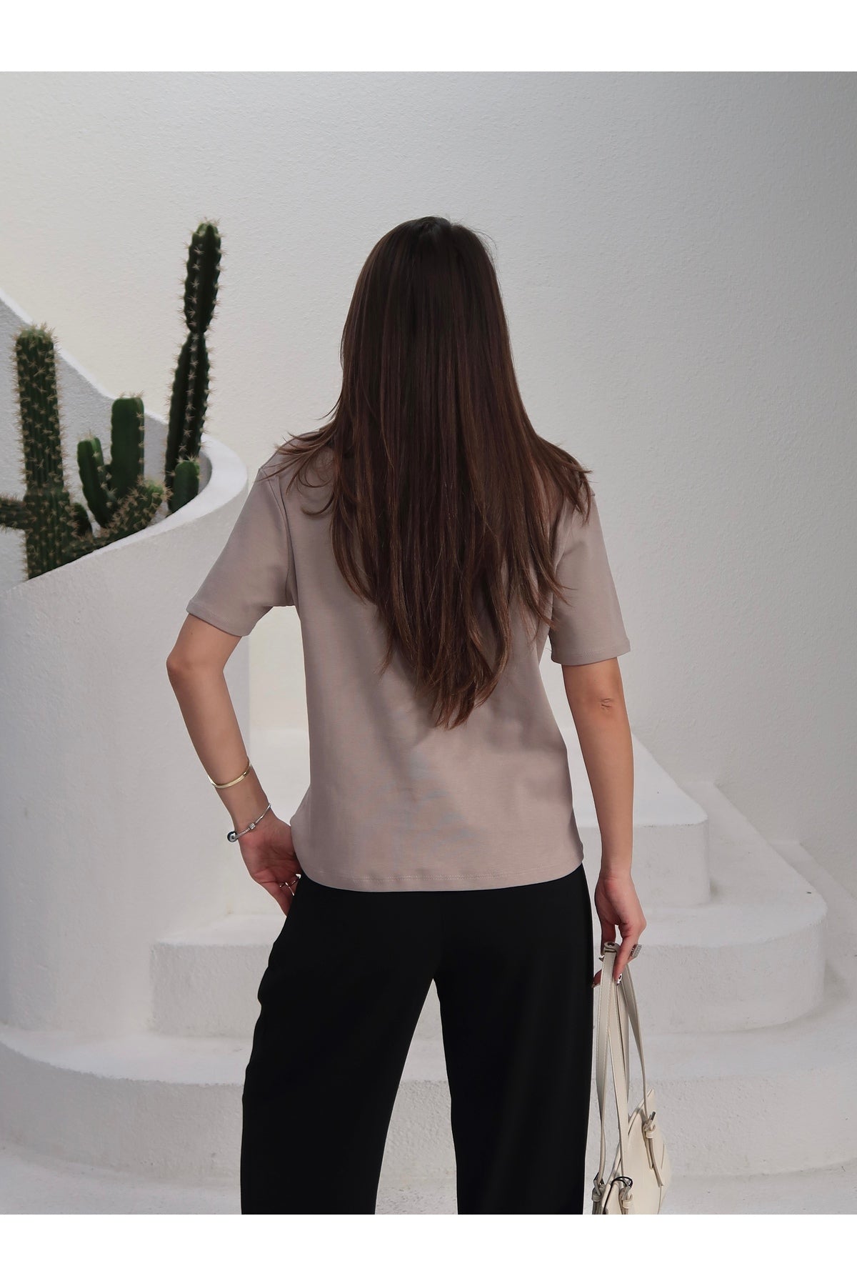 PWGY285 - Kadın Massi İnterlok Kumaş V Yaka Oversize T-Shirt - Vizon