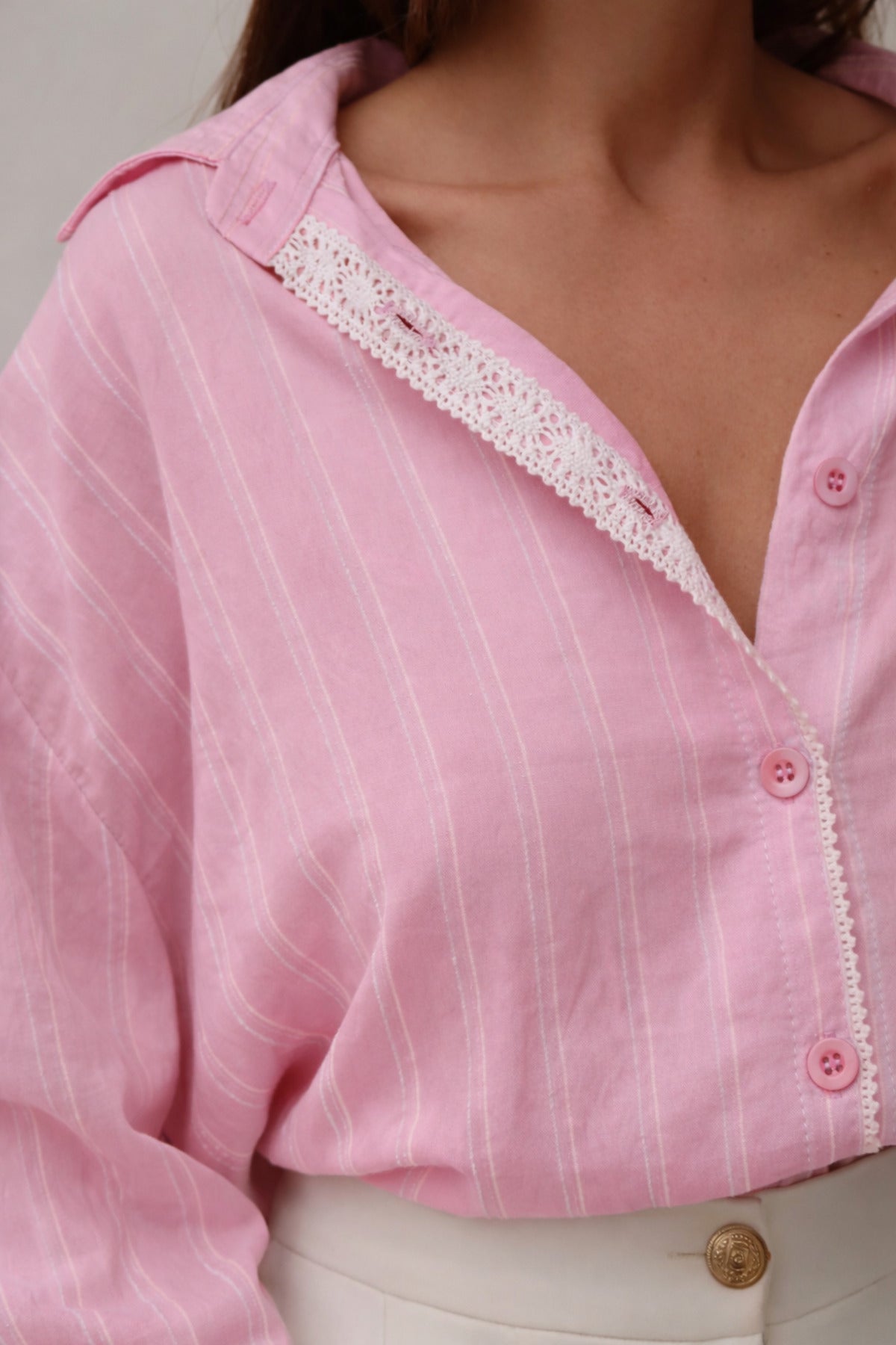 PWG1006251208 - Kadın Monroe Dantel Işlemeli Gömlek, Dokuma Modal Kumaş Oversize Gömlek - Pembe