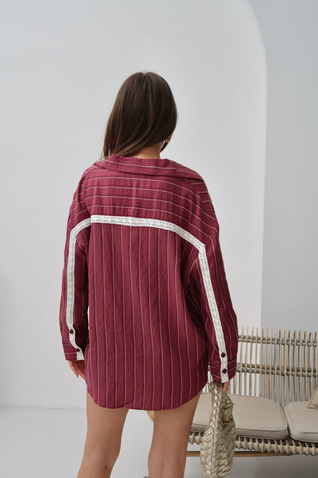 PWG1006251208 - Kadın Monroe Dantel Işlemeli Gömlek, Dokuma Modal Kumaş Oversize Gömlek - Bordo
