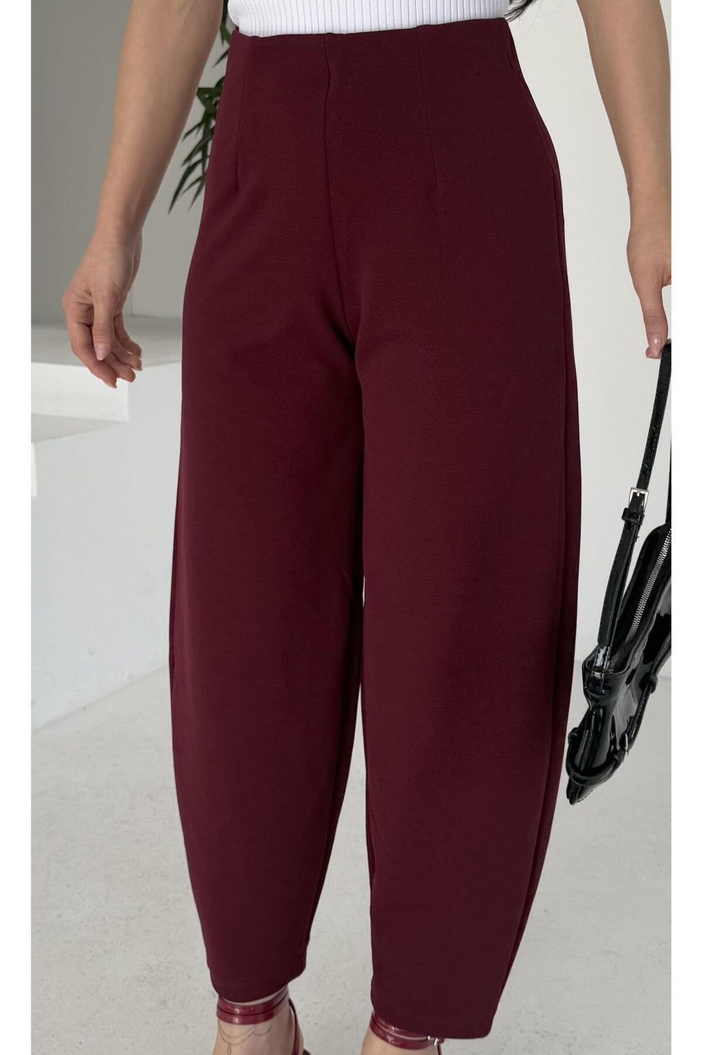 PWG2002252342 - Kadın Bernis Bordo Balon Pantolon, Beli Lastikli Şalvar Model Krep Balon Pantolon Basen Gizleyen