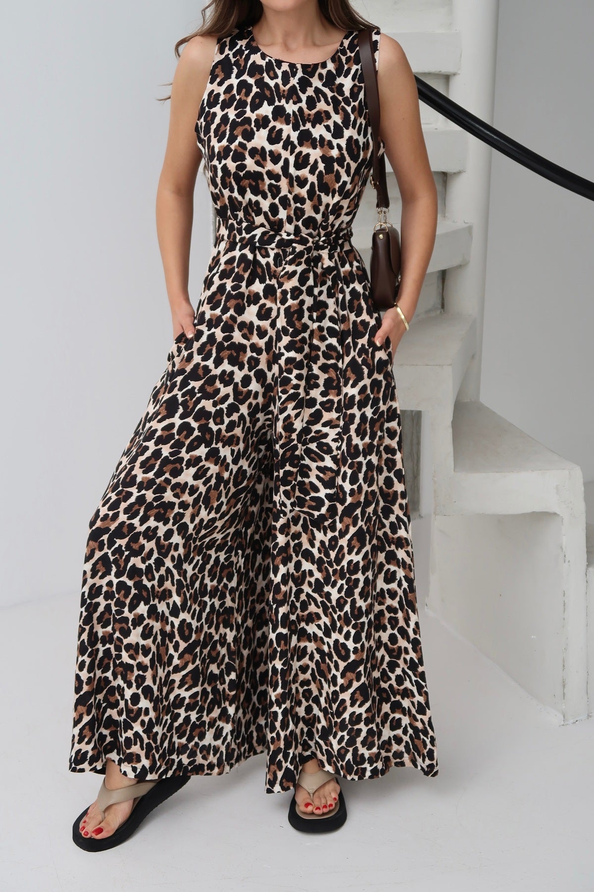 PWG2703251506 - Kadın Deta Kuşaklı Cepli Ayrobin Kumaş Tulum - Leopar