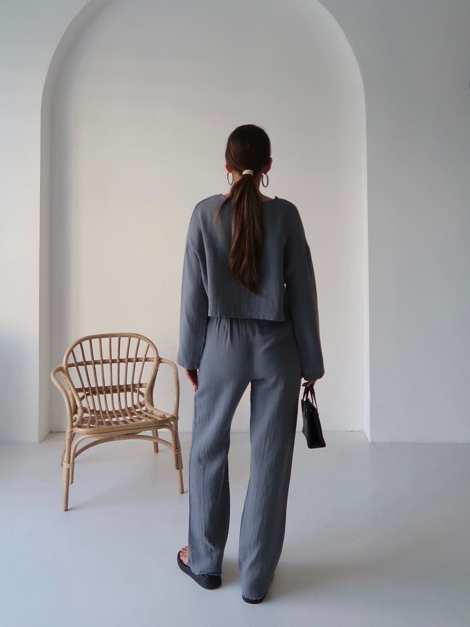 Y216 - Kadın Trend Müslin Kumaş Uzun Kol Crop Pantolon Takım - Füme