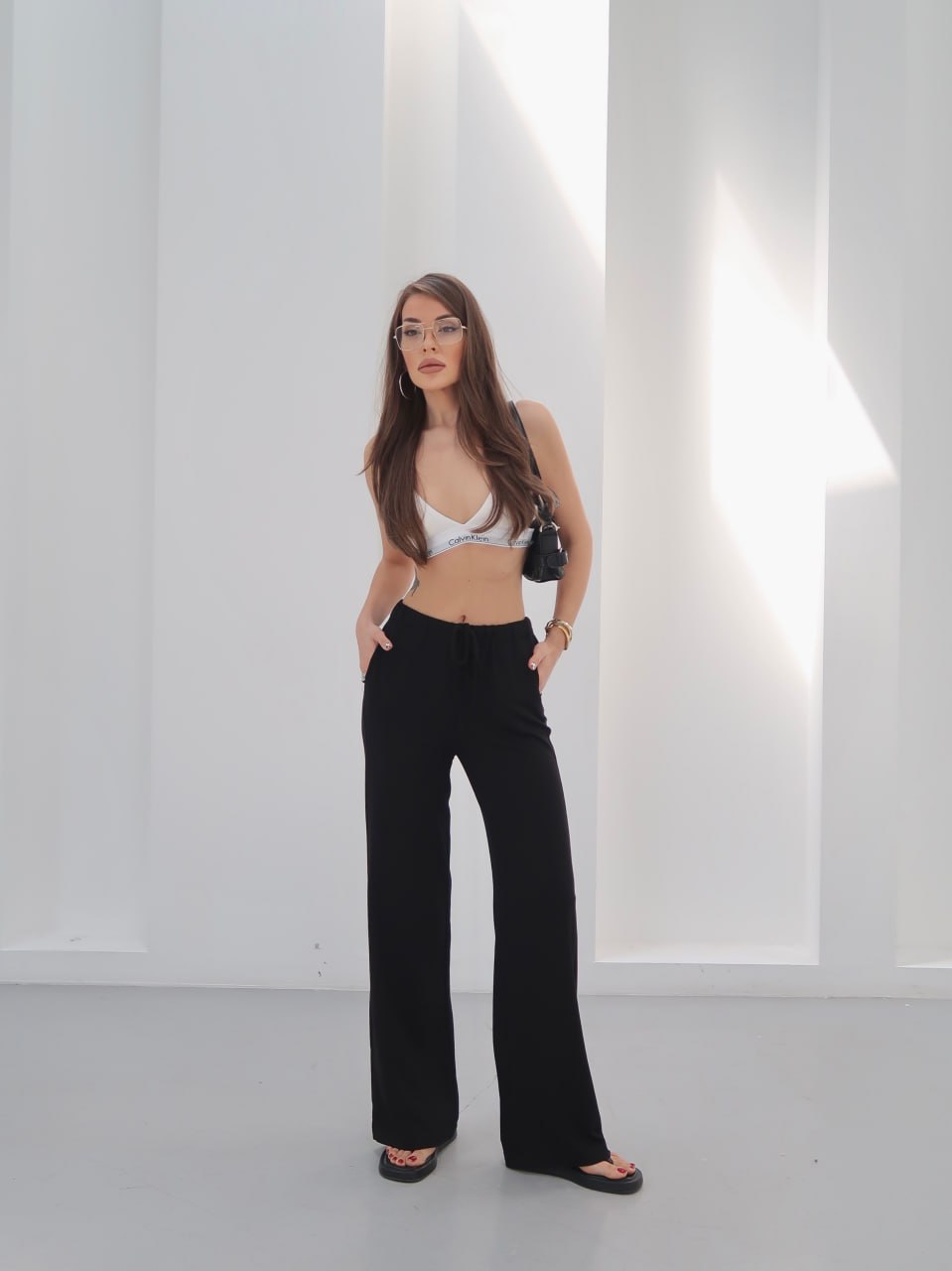 Y243 - Kadın Amy Modal Kumaş Arka Çift Cepli Bol Paça Pantolon - Siyah