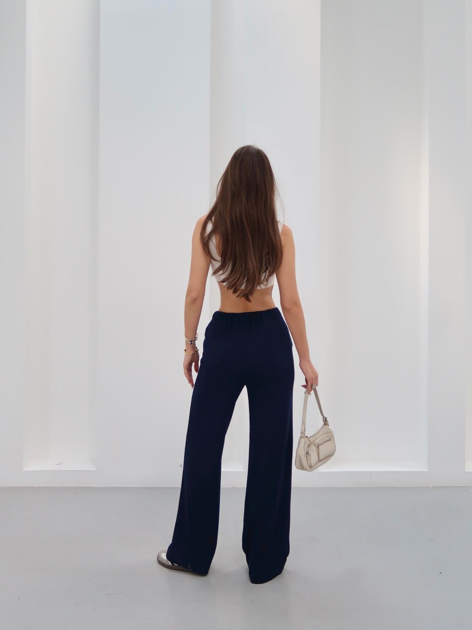 Y243 - Kadın Amy Modal Kumaş Arka Çift Cepli Bol Paça Pantolon - Lacivert